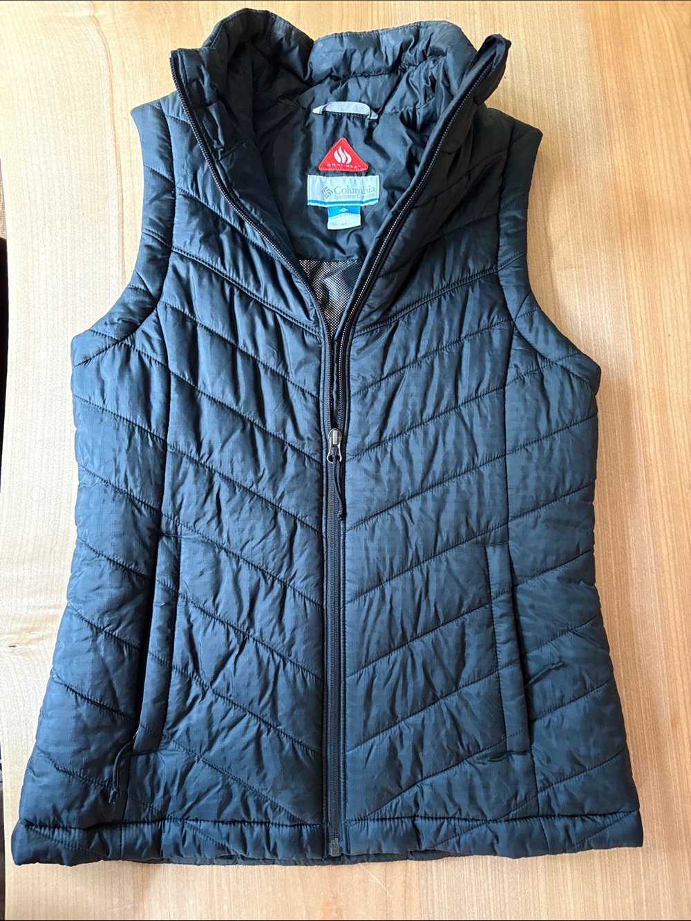 Columbia Black Quilted Women’s Insulated Vest with High Collar